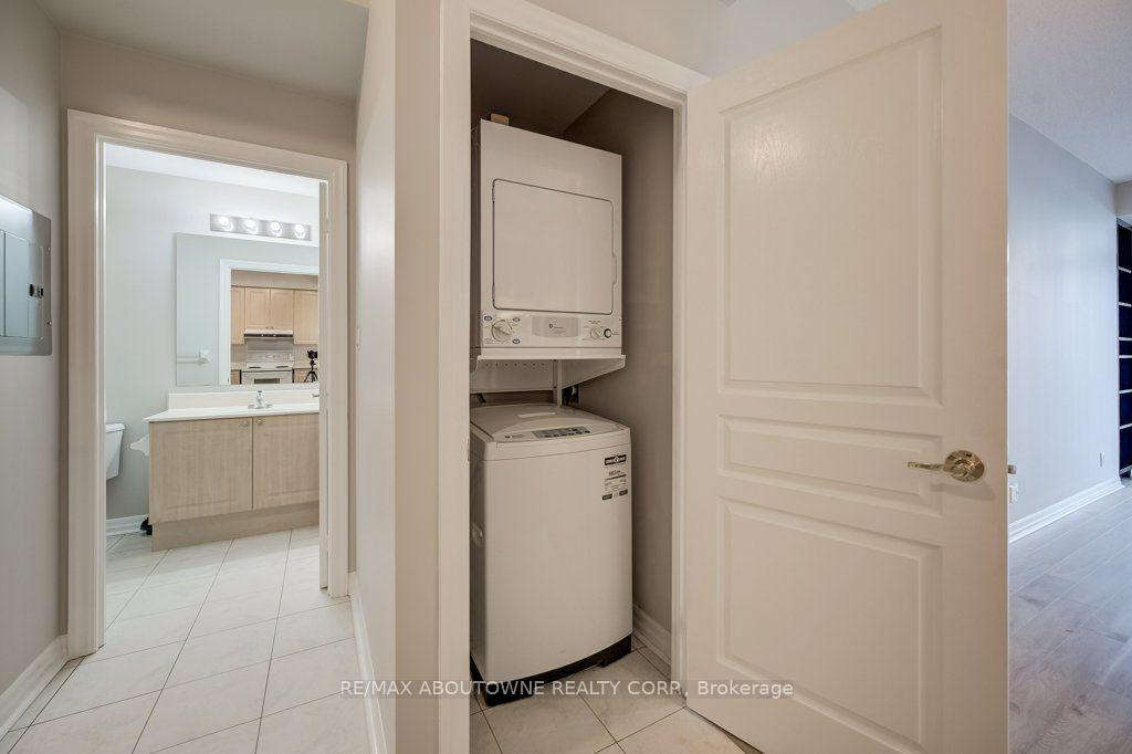 Photo 12 of Unit 403, 80 Port Street E, Mississauga, Port Credit — HOMEH
