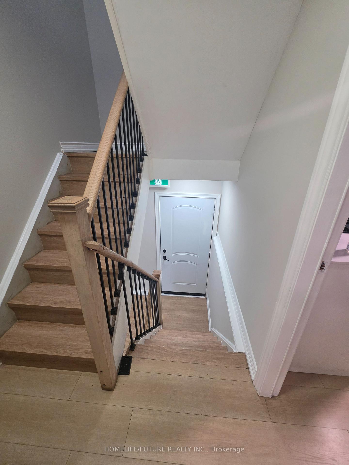 Photo 3 of 2983 Lawrence Avenue E, Scarborough, Bendale — HOMEH