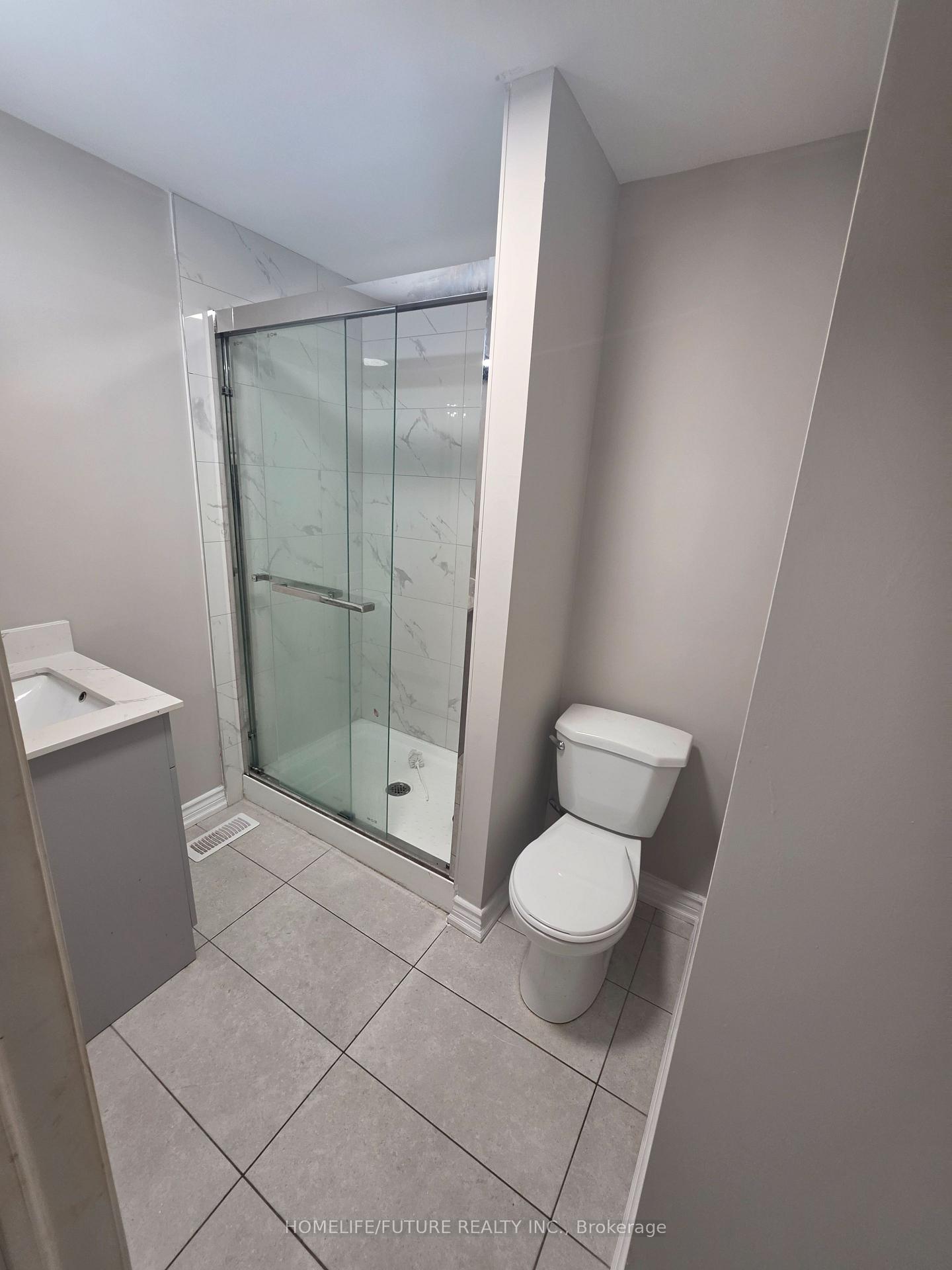 Photo 9 of 2983 Lawrence Avenue E, Scarborough, Bendale — HOMEH