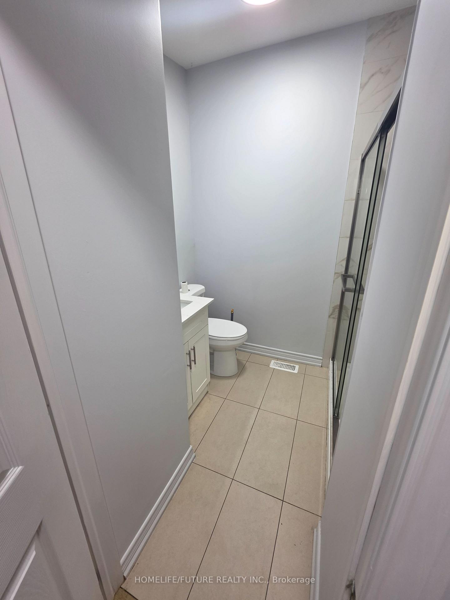 Photo 15 of 2983 Lawrence Avenue E, Scarborough, Bendale — HOMEH