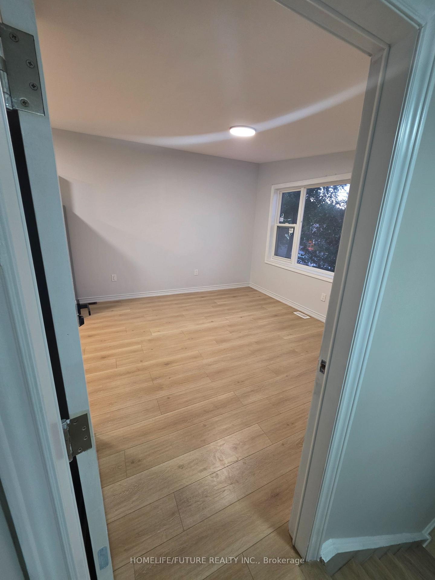 Photo 22 of 2983 Lawrence Avenue E, Scarborough, Bendale — HOMEH
