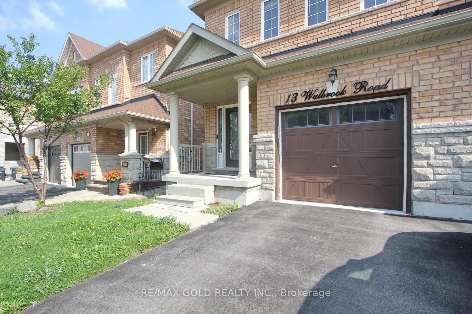 Photo 3 of 13 Walbrook Road, Brampton, Credit Valley — HOMEH
