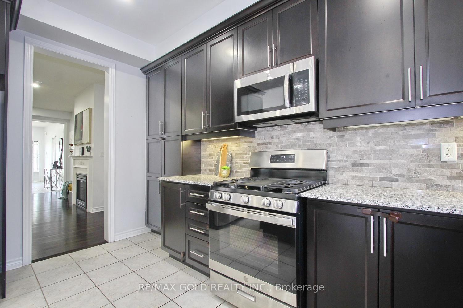 Photo 18 of 13 Walbrook Road, Brampton, Credit Valley — HOMEH