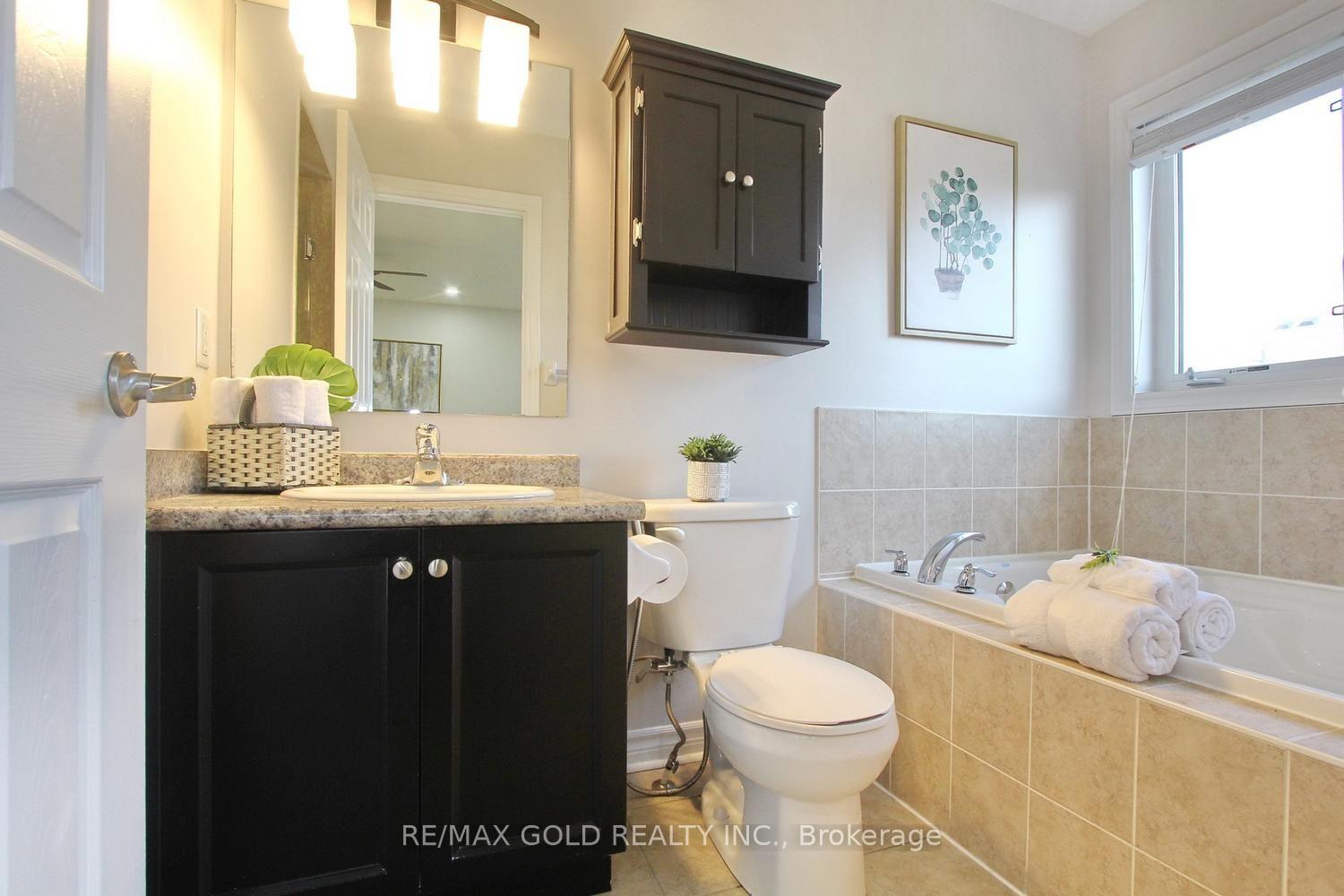Photo 30 of 13 Walbrook Road, Brampton, Credit Valley — HOMEH