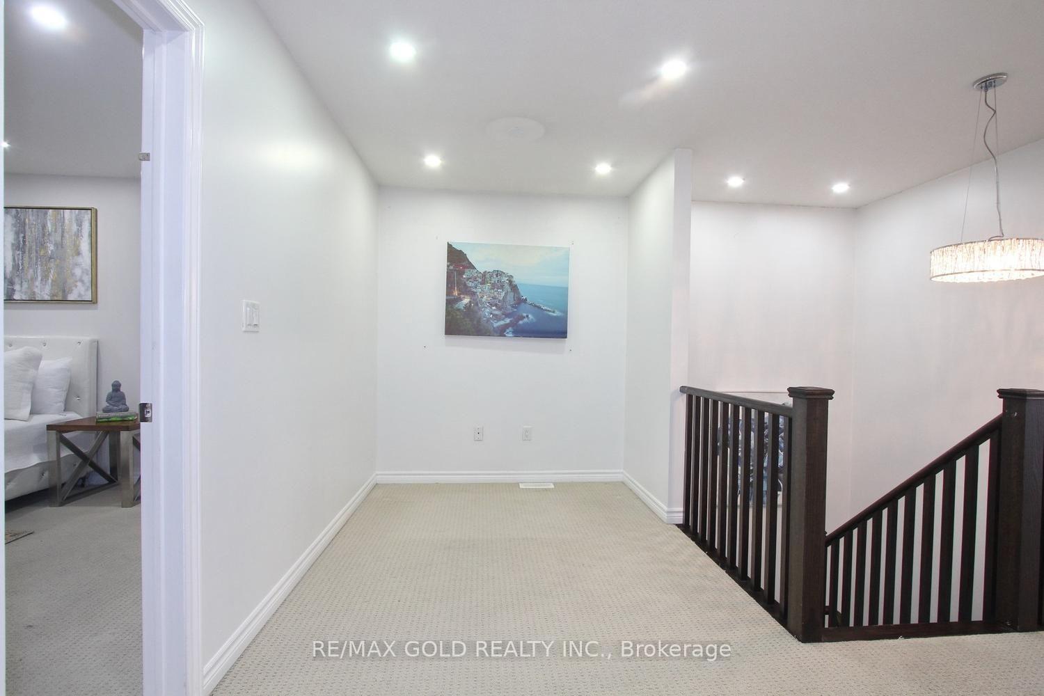 Photo 33 of 13 Walbrook Road, Brampton, Credit Valley — HOMEH