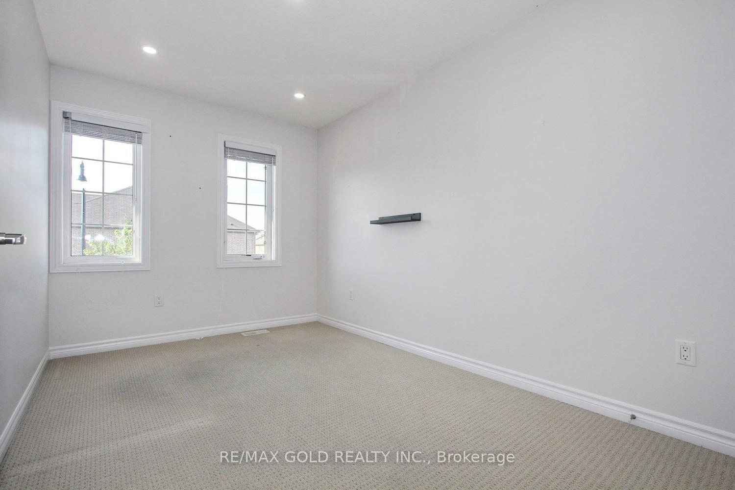 Photo 36 of 13 Walbrook Road, Brampton, Credit Valley — HOMEH