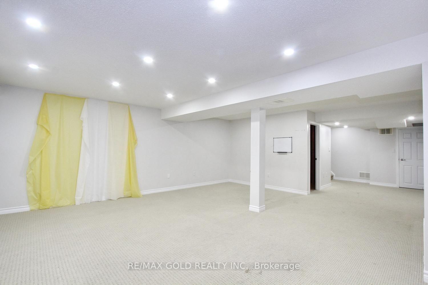 Photo 46 of 13 Walbrook Road, Brampton, Credit Valley — HOMEH