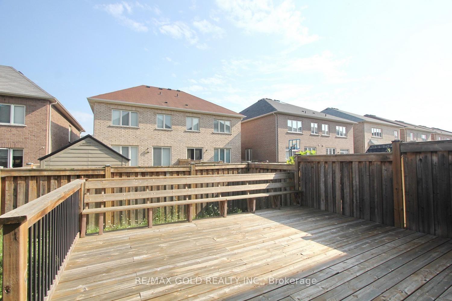 Photo 49 of 13 Walbrook Road, Brampton, Credit Valley — HOMEH