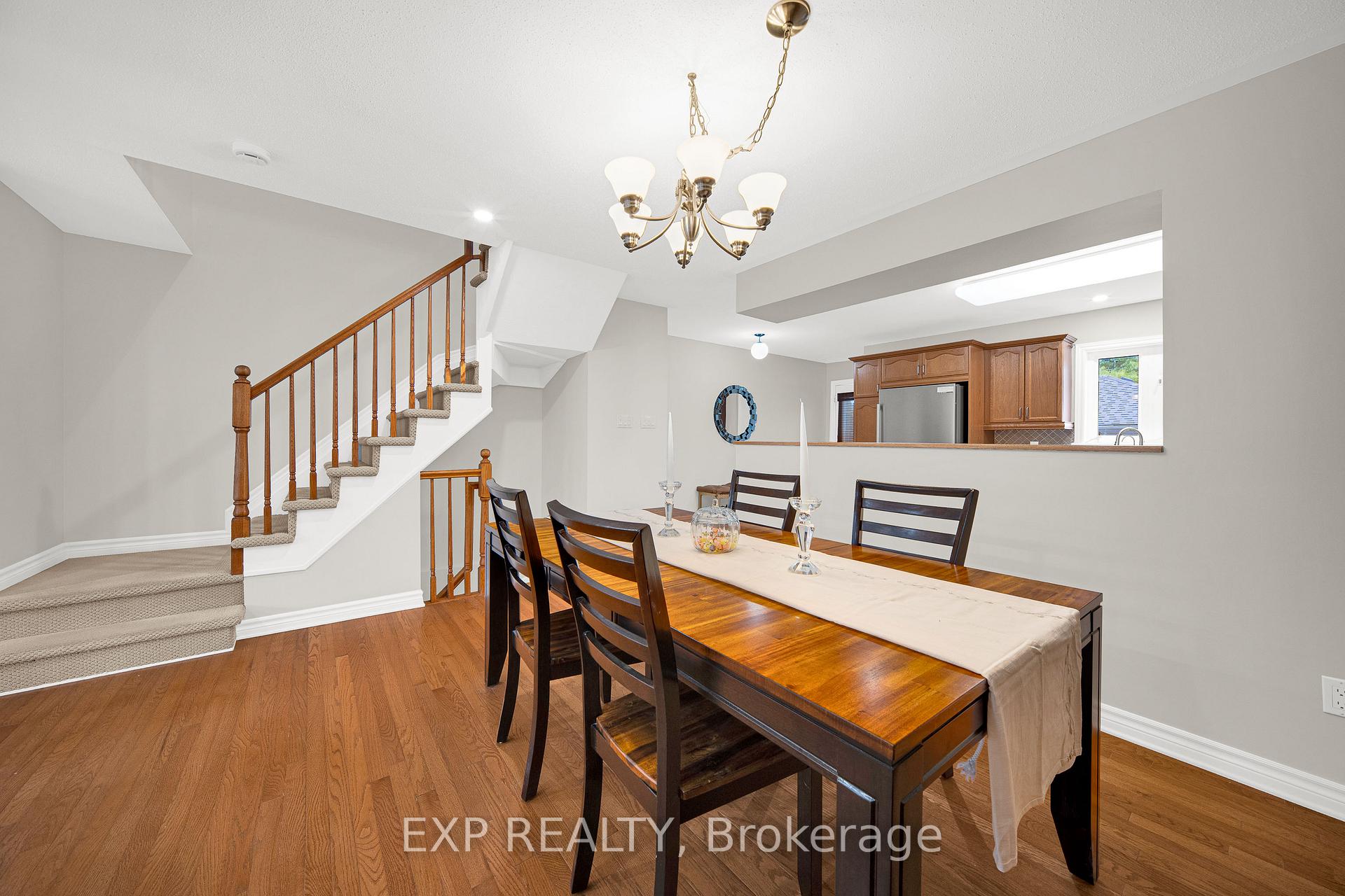Photo 8 of 223 Monterey Drive, Ottawa, Leslie Park — HOMEH