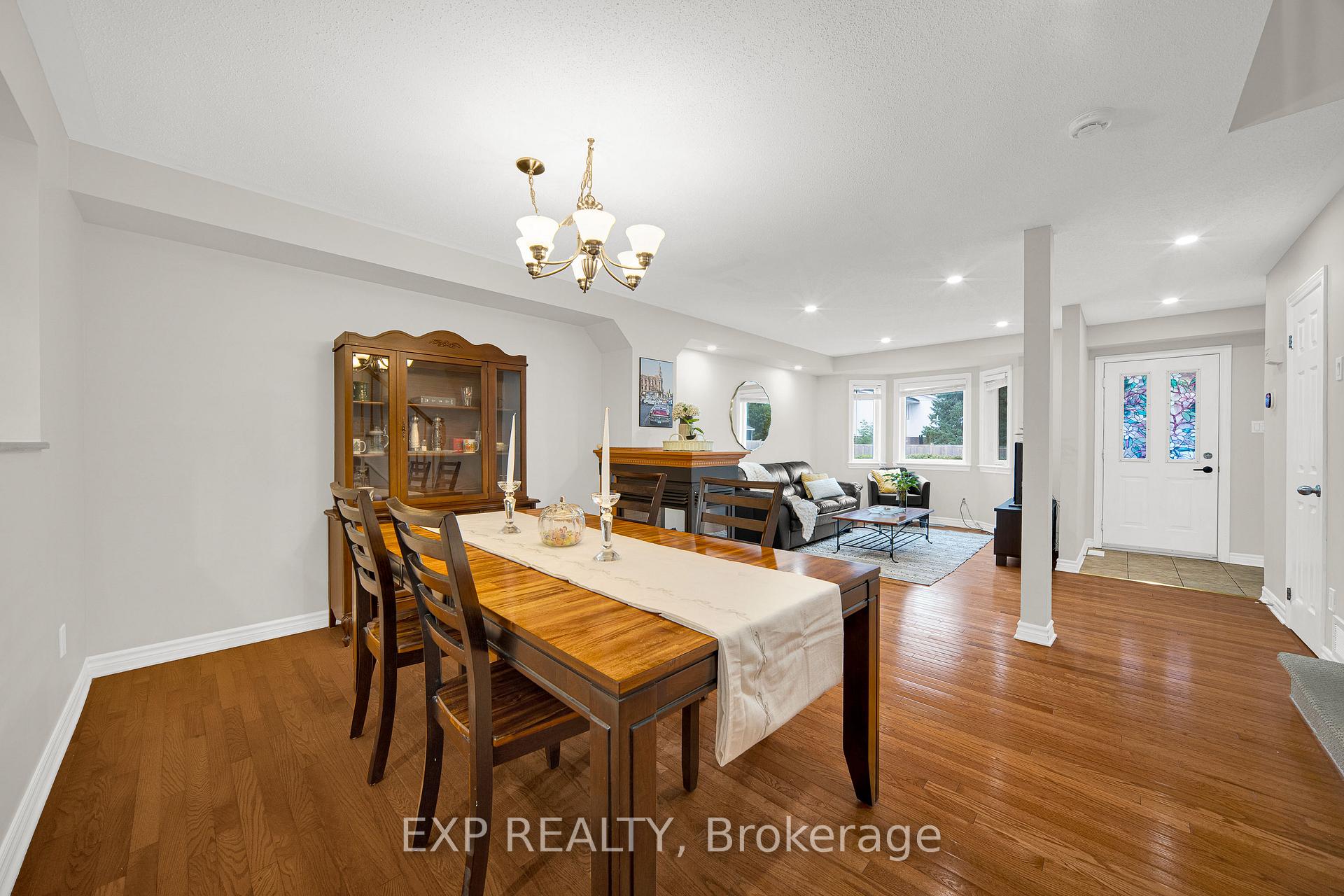 Photo 9 of 223 Monterey Drive, Ottawa, Leslie Park — HOMEH
