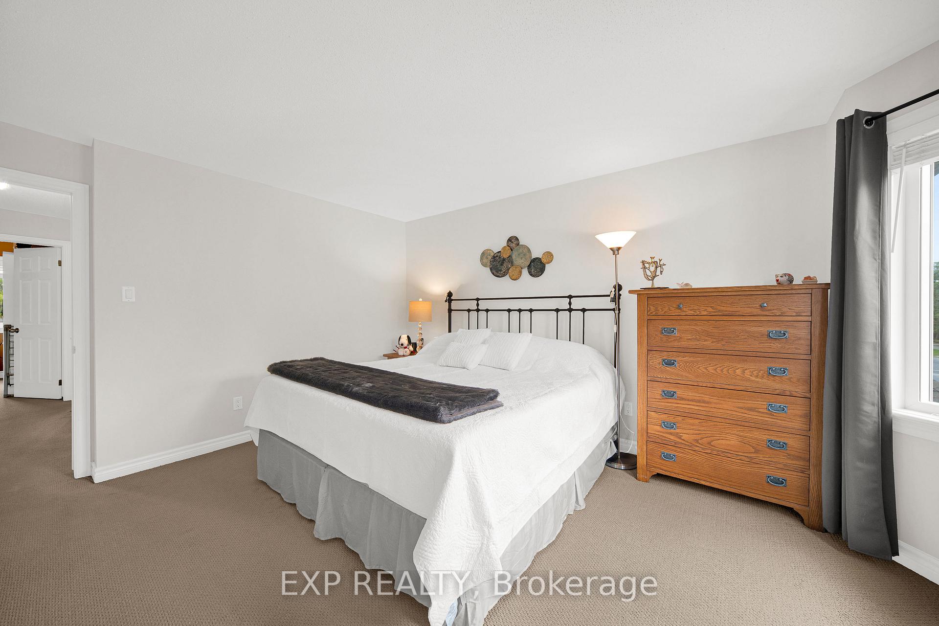 Photo 17 of 223 Monterey Drive, Ottawa, Leslie Park — HOMEH
