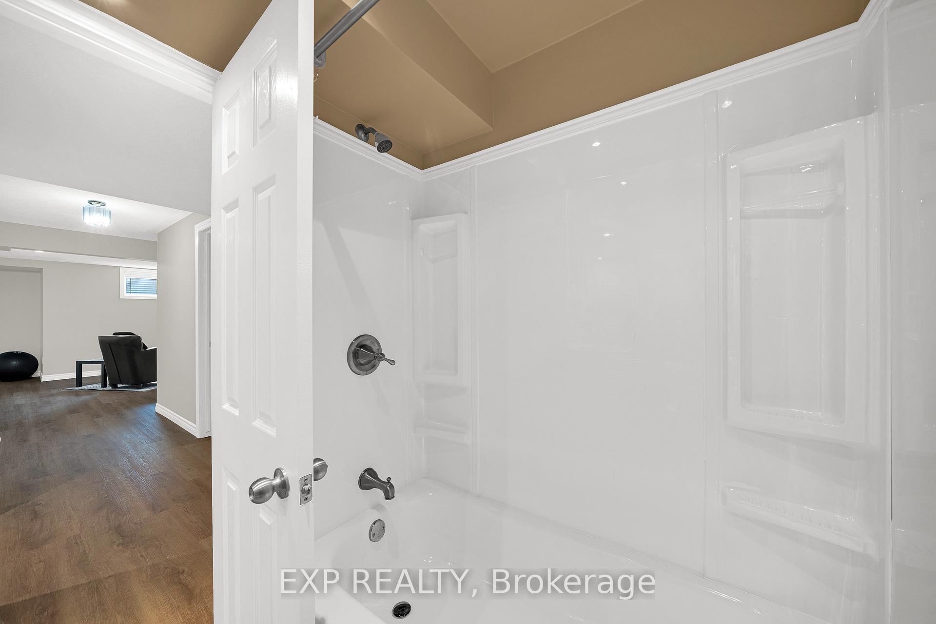 Photo 29 of 223 Monterey Drive, Ottawa, Leslie Park — HOMEH