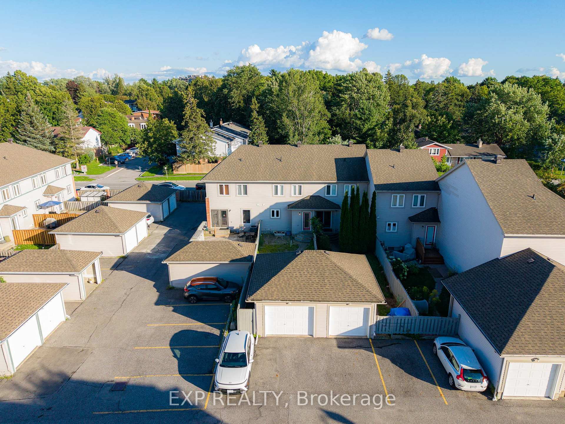 Photo 35 of 223 Monterey Drive, Ottawa, Leslie Park — HOMEH