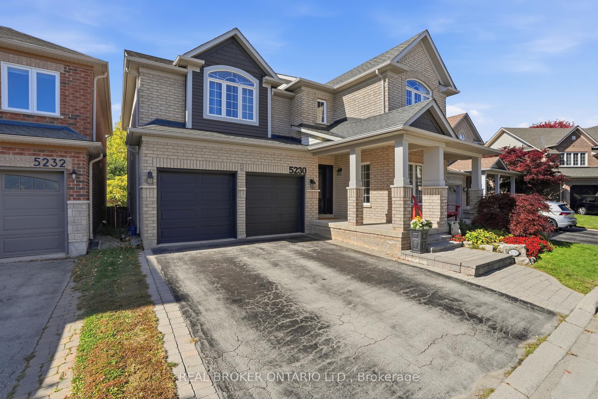 Photo 2 of 5230 Rome Crescent, Burlington, Orchard — HOMEH