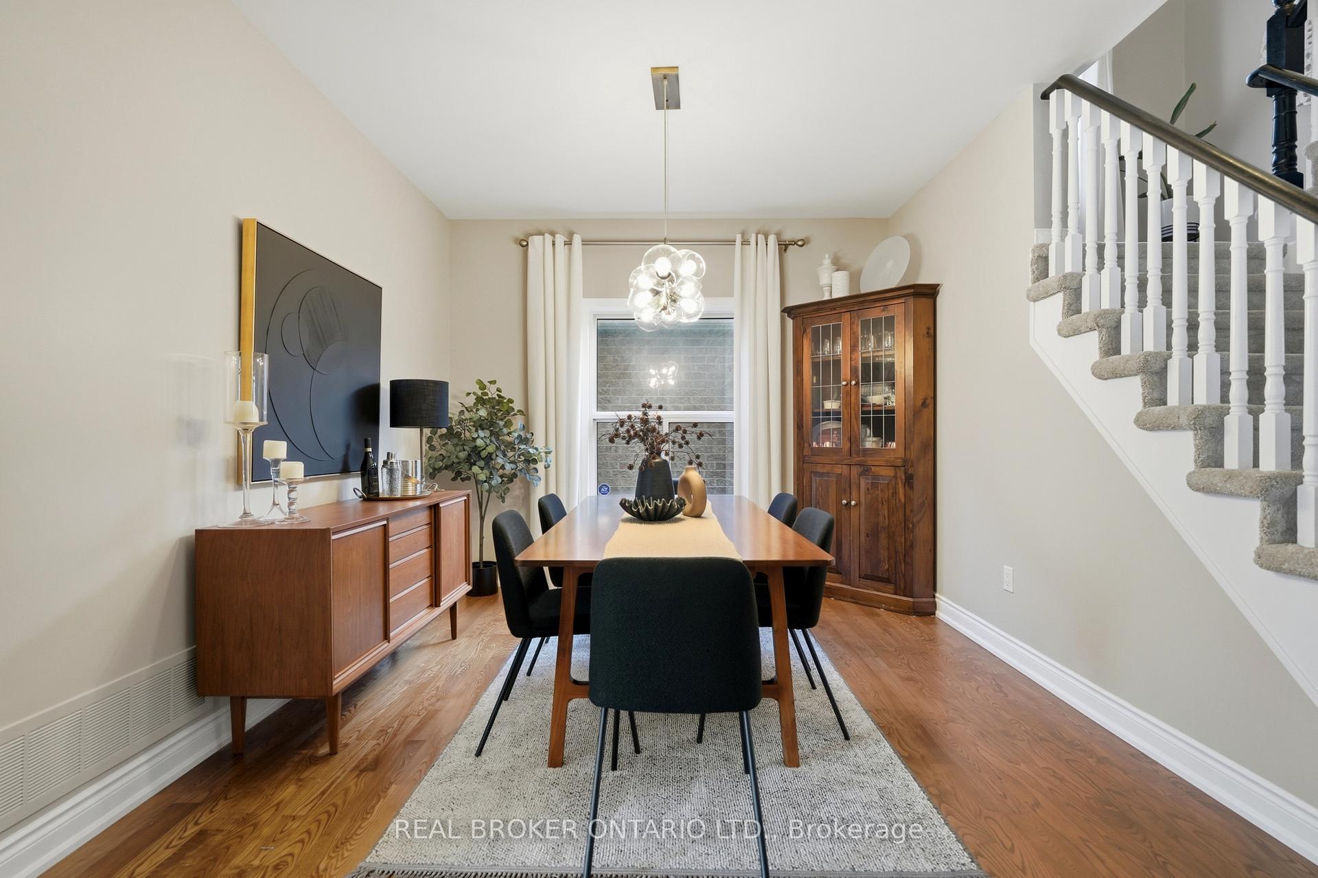 Photo 9 of 5230 Rome Crescent, Burlington, Orchard — HOMEH