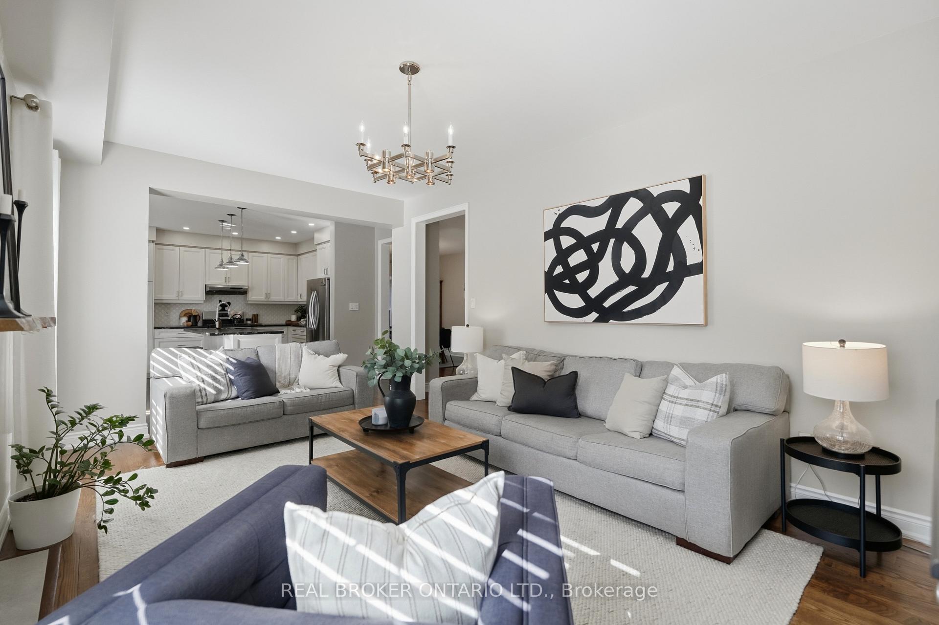 Photo 14 of 5230 Rome Crescent, Burlington, Orchard — HOMEH