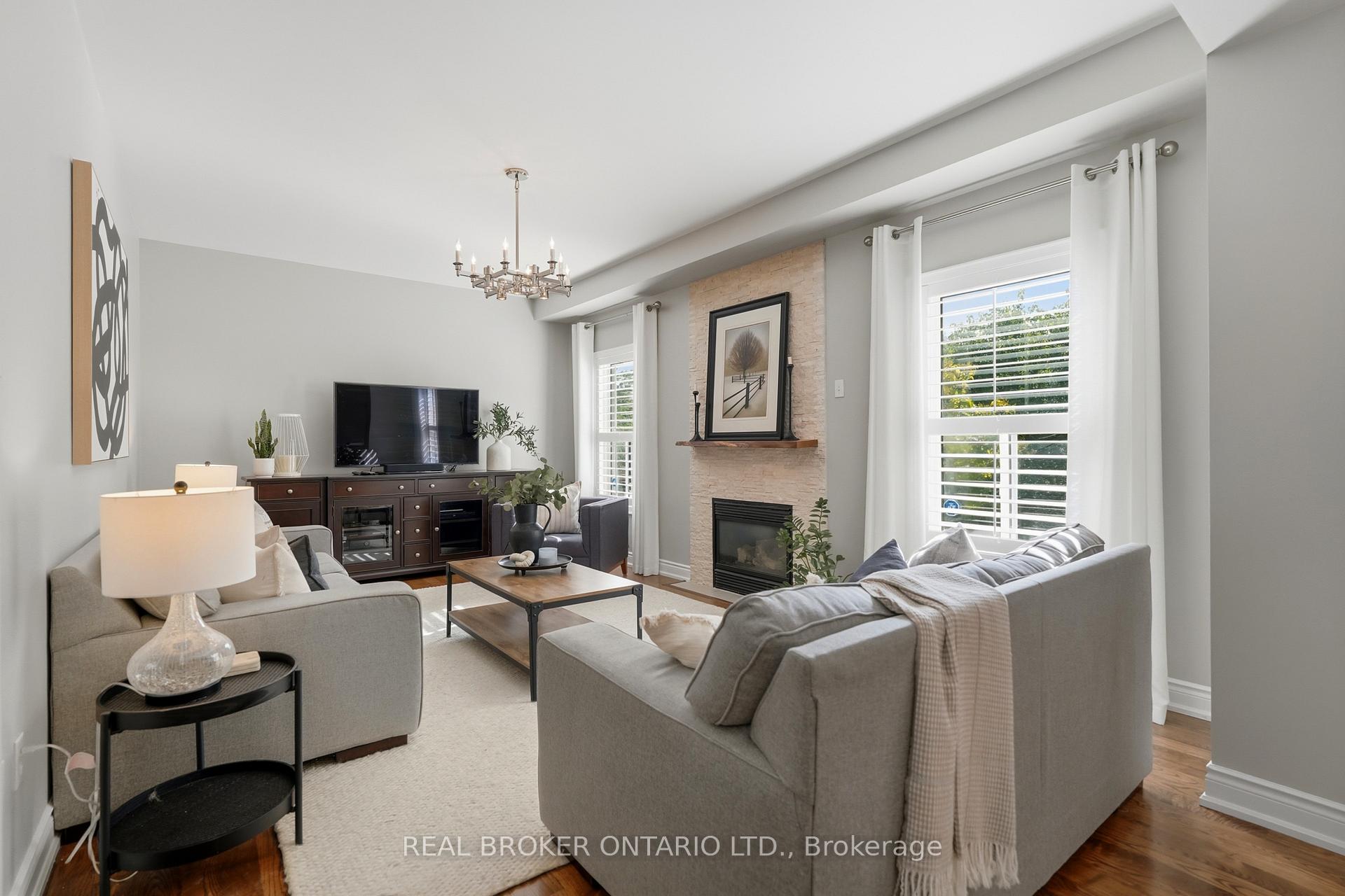 Photo 15 of 5230 Rome Crescent, Burlington, Orchard — HOMEH