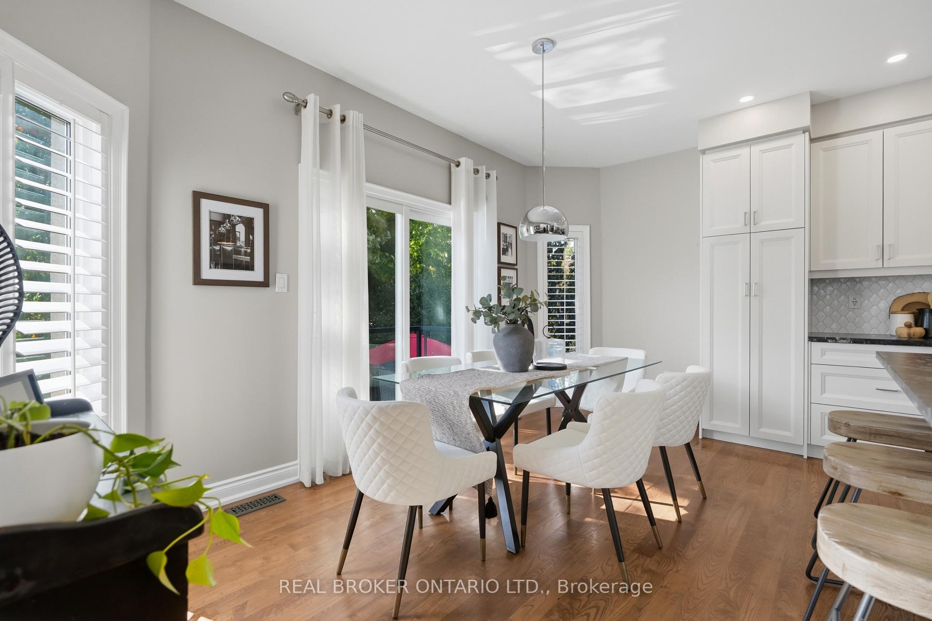 Photo 16 of 5230 Rome Crescent, Burlington, Orchard — HOMEH