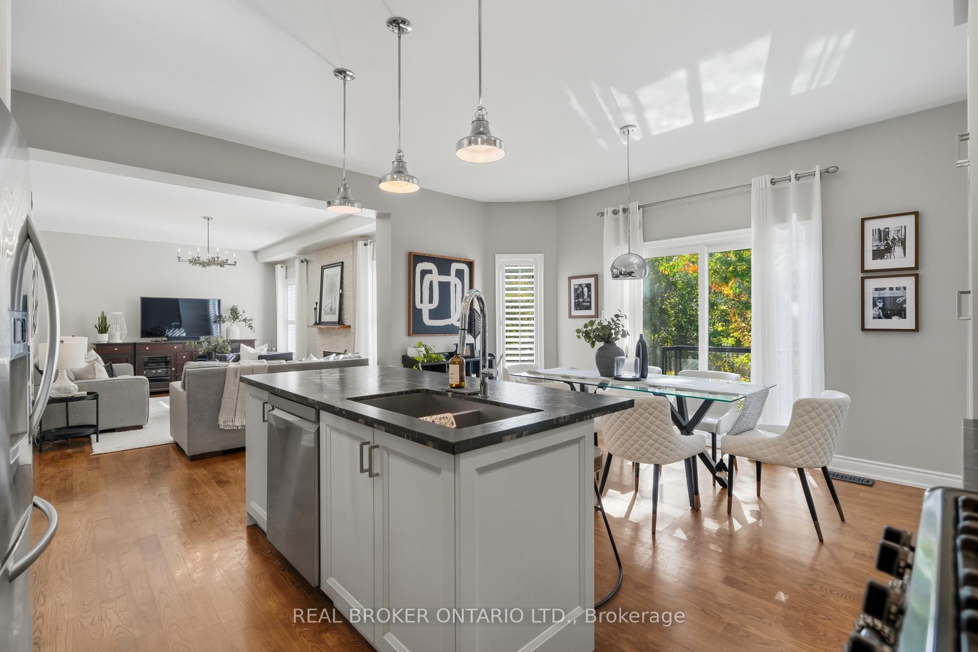 Photo 18 of 5230 Rome Crescent, Burlington, Orchard — HOMEH