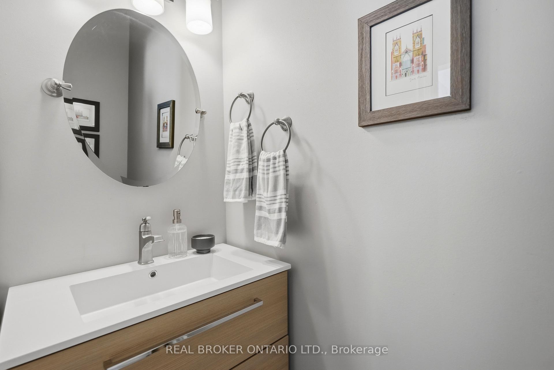 Photo 19 of 5230 Rome Crescent, Burlington, Orchard — HOMEH