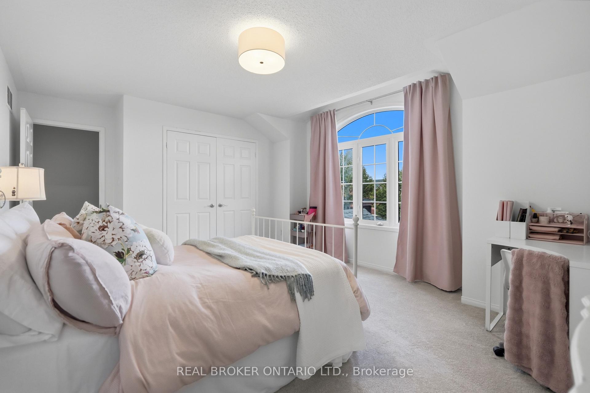Photo 30 of 5230 Rome Crescent, Burlington, Orchard — HOMEH