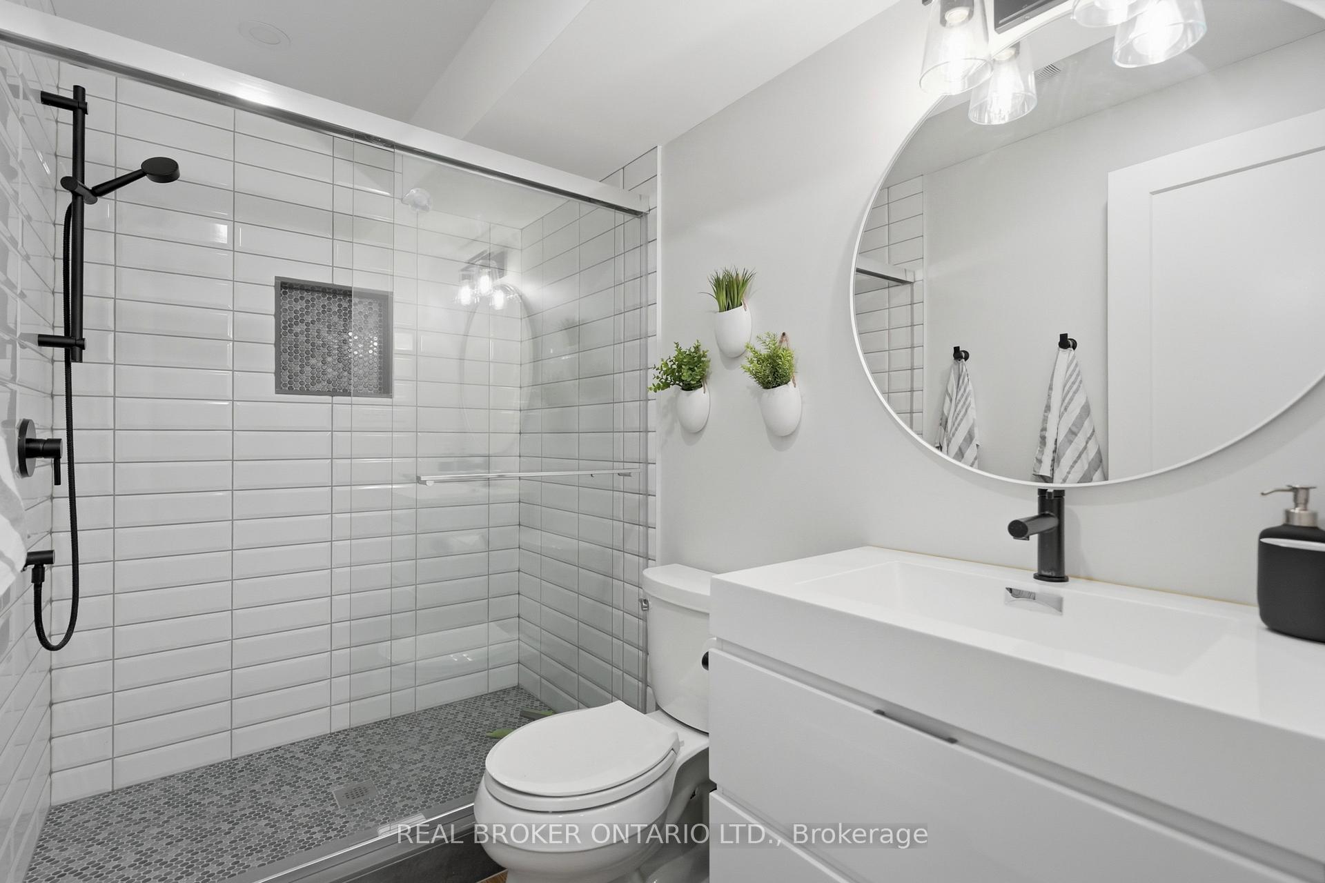 Photo 44 of 5230 Rome Crescent, Burlington, Orchard — HOMEH