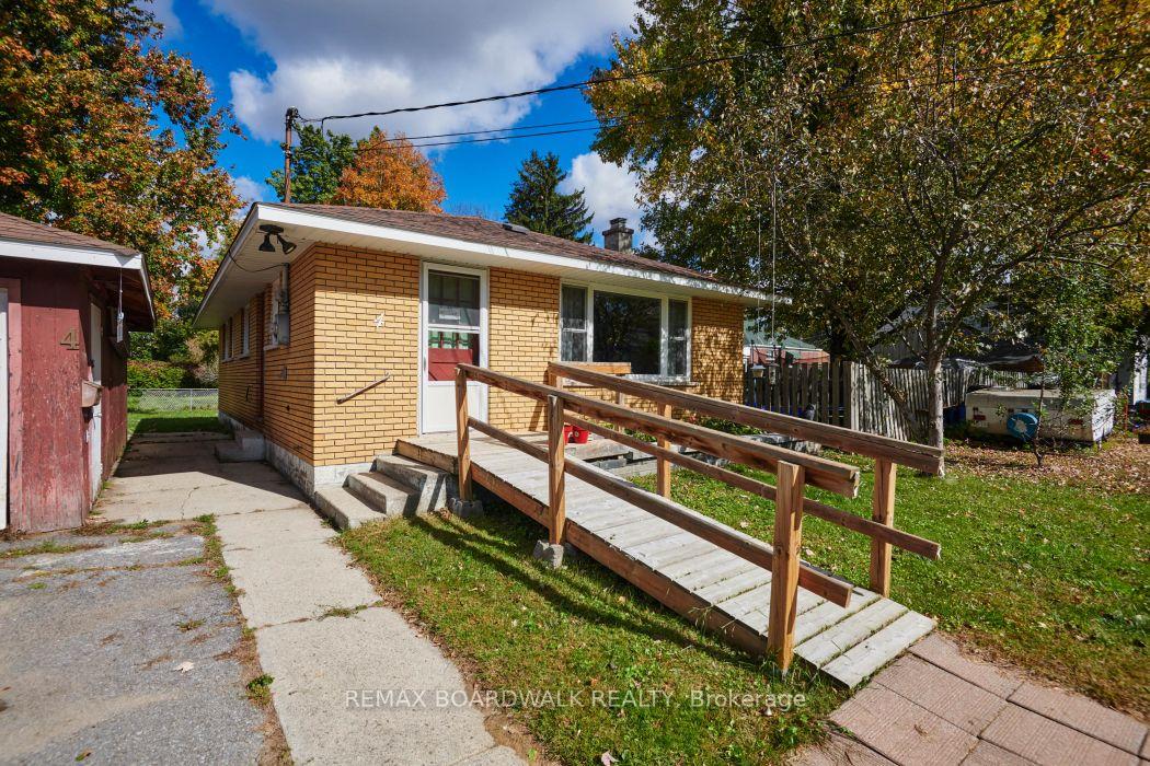 Photo 4 of 4 Davidson Street W, Smiths Falls, Smiths Falls — HOMEH