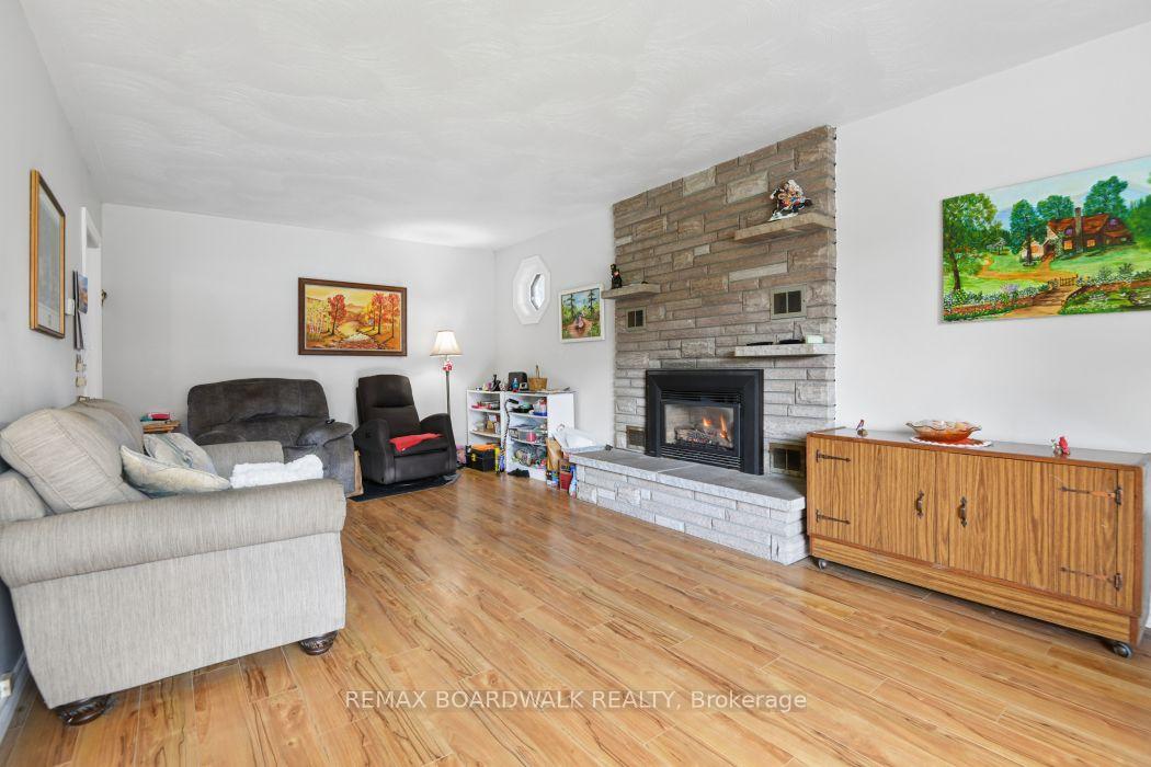 Photo 13 of 4 Davidson Street W, Smiths Falls, Smiths Falls — HOMEH