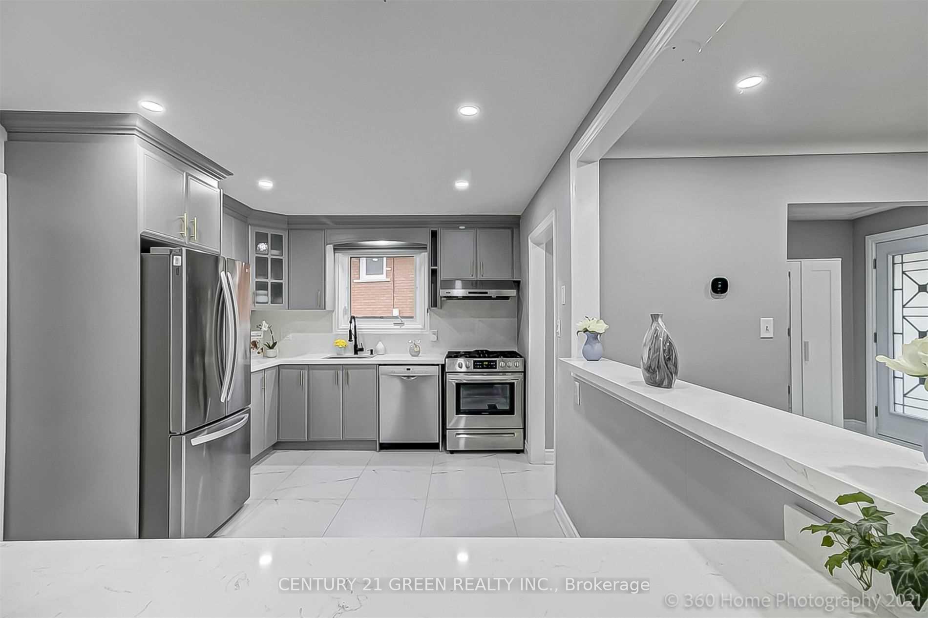 Photo 8 of Unit MAIN, 33 Garvey Crescent, Hamilton, Corman — HOMEH
