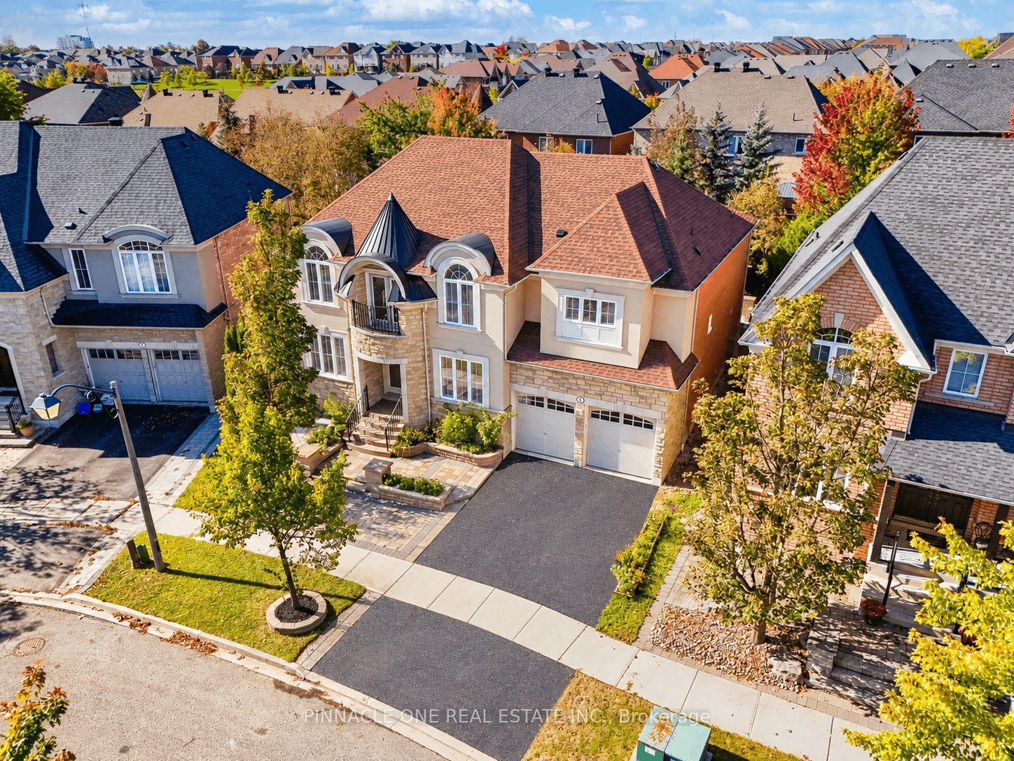 Photo 4 of 6 Dolby Crescent, Ajax, Northeast Ajax — HOMEH