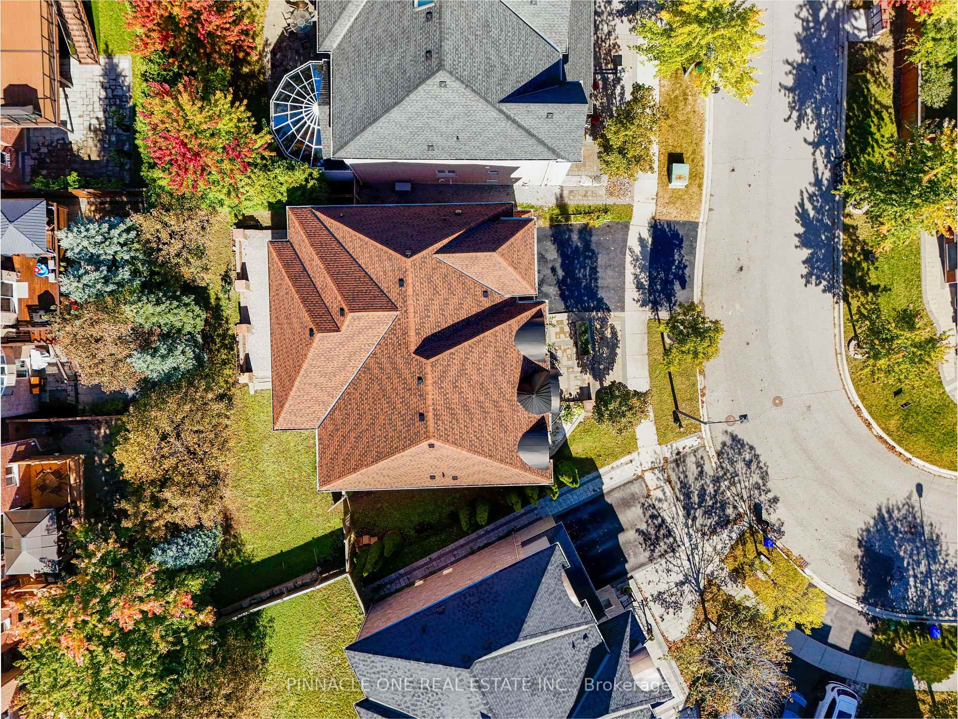 Photo 7 of 6 Dolby Crescent, Ajax, Northeast Ajax — HOMEH