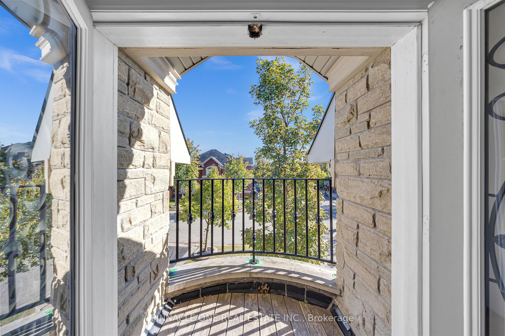 Photo 34 of 6 Dolby Crescent, Ajax, Northeast Ajax — HOMEH