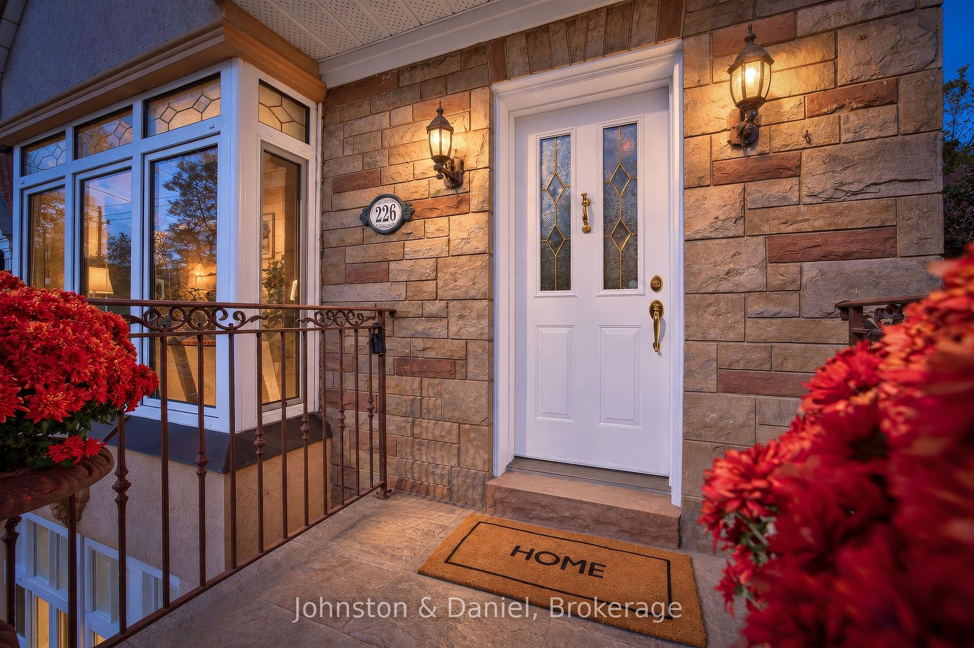 Photo 1 of 226 Chaplin Crescent, Toronto, Forest Hill South — HOMEH