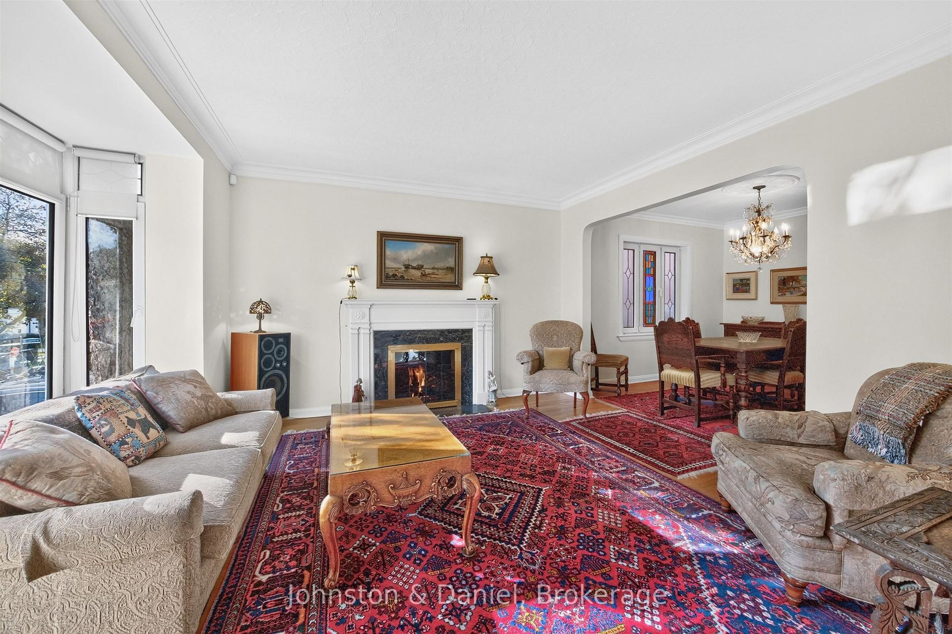 Photo 11 of 226 Chaplin Crescent, Toronto, Forest Hill South — HOMEH