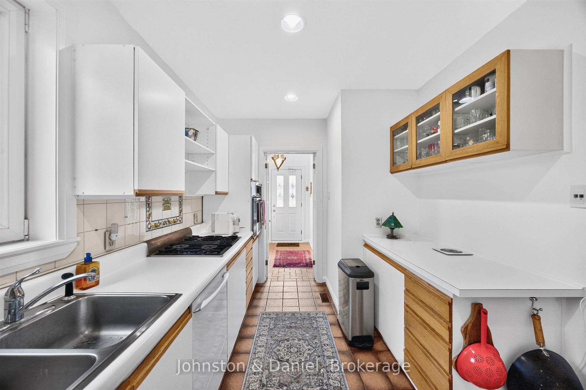 Photo 19 of 226 Chaplin Crescent, Toronto, Forest Hill South — HOMEH