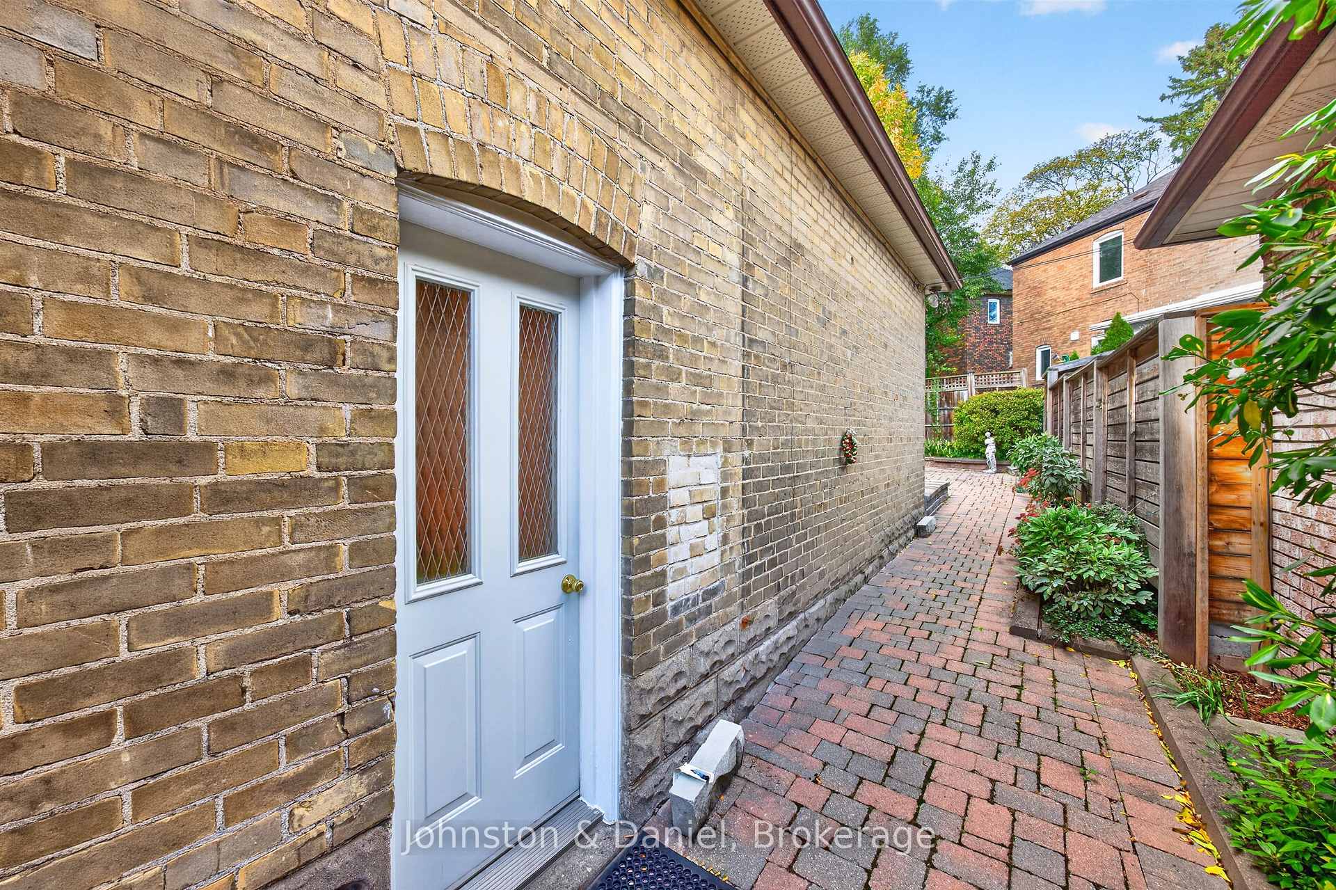 Photo 36 of 226 Chaplin Crescent, Toronto, Forest Hill South — HOMEH