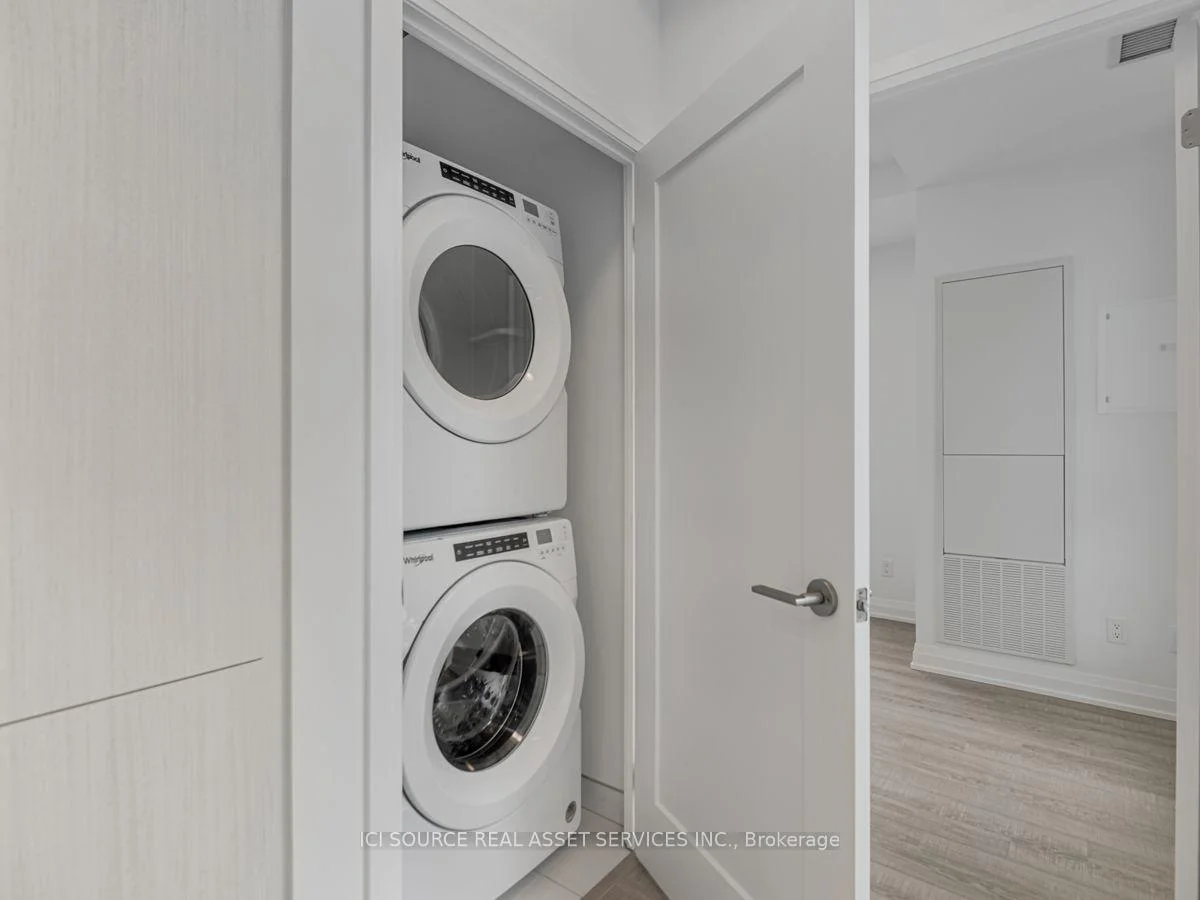 Photo 12 of Unit 905, 286 Main Street, Toronto, East End-Danforth — HOMEH