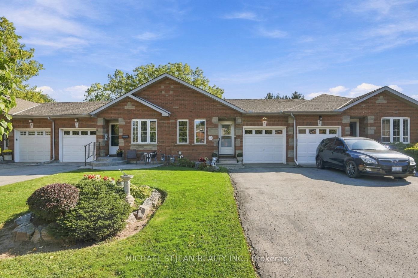 Photo 4 of 9 Kinsman Court S, Pelham, Fonthill — HOMEH