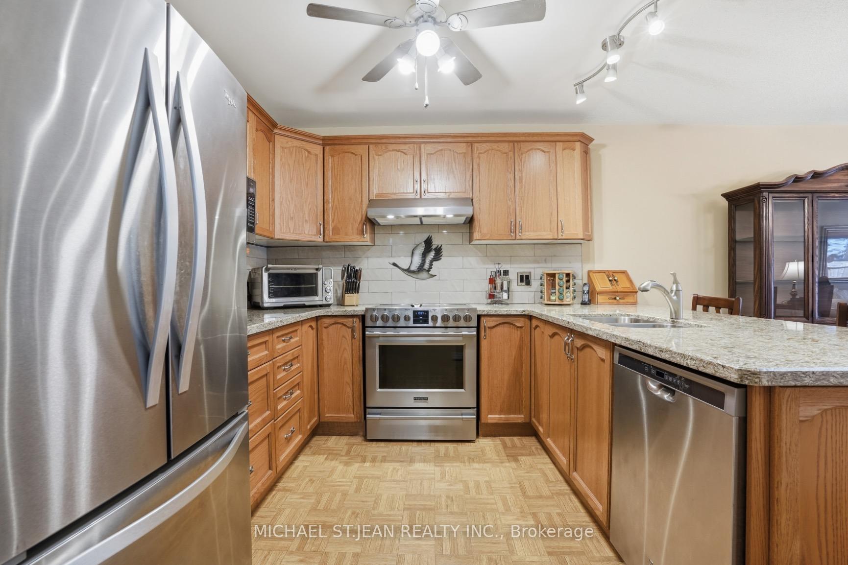Photo 13 of 9 Kinsman Court S, Pelham, Fonthill — HOMEH