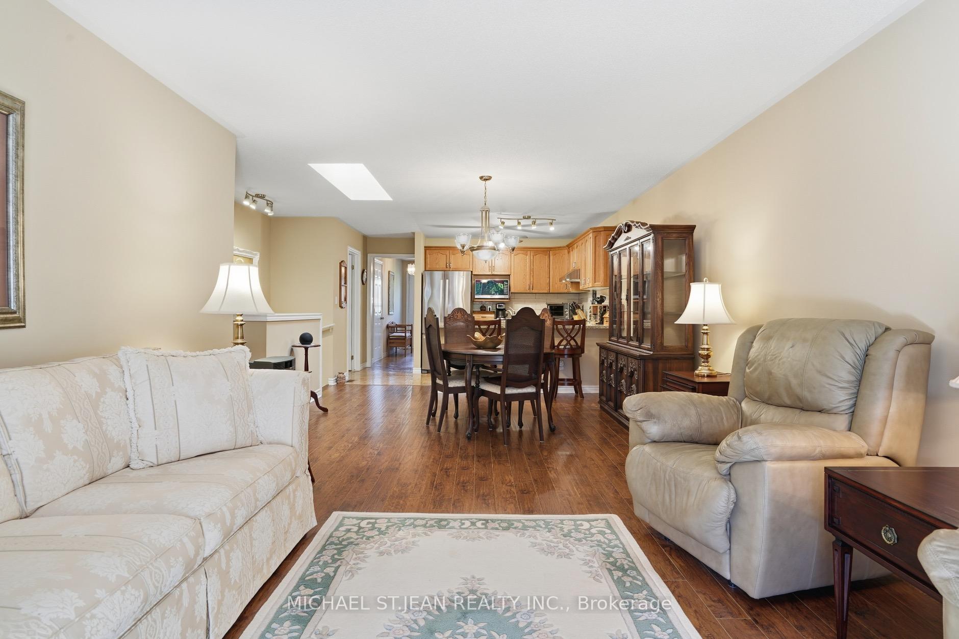 Photo 18 of 9 Kinsman Court S, Pelham, Fonthill — HOMEH