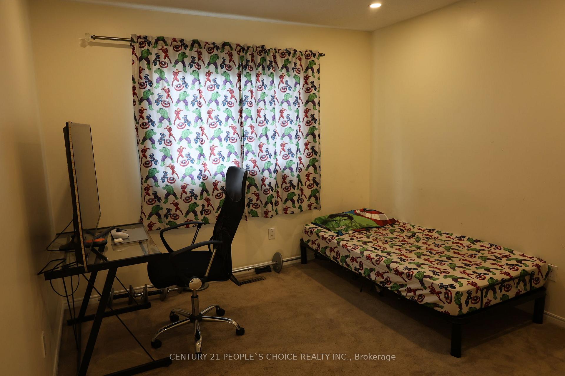 Photo 16 of 22 Novella Place, Brampton, Westgate — HOMEH