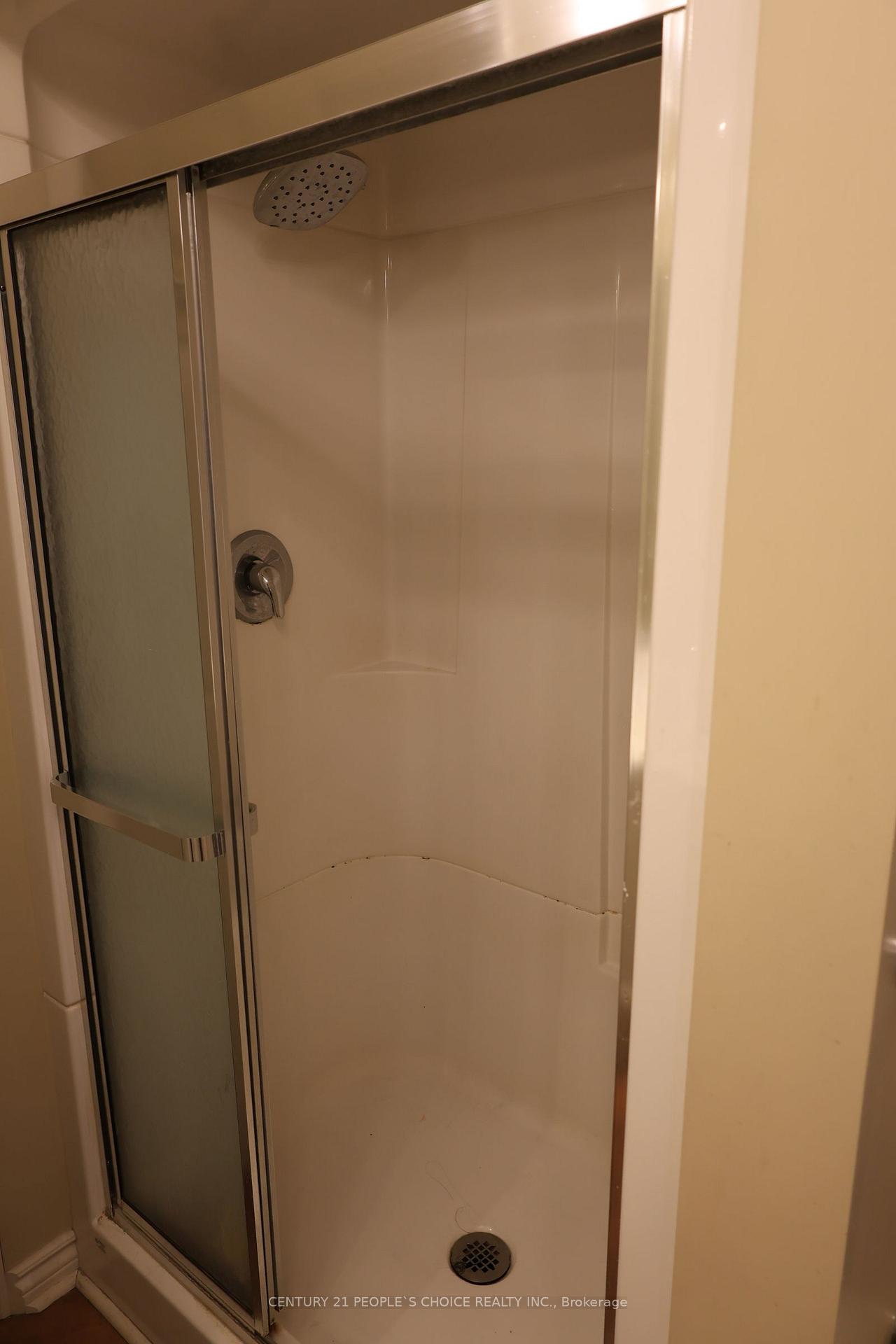Photo 23 of 22 Novella Place, Brampton, Westgate — HOMEH