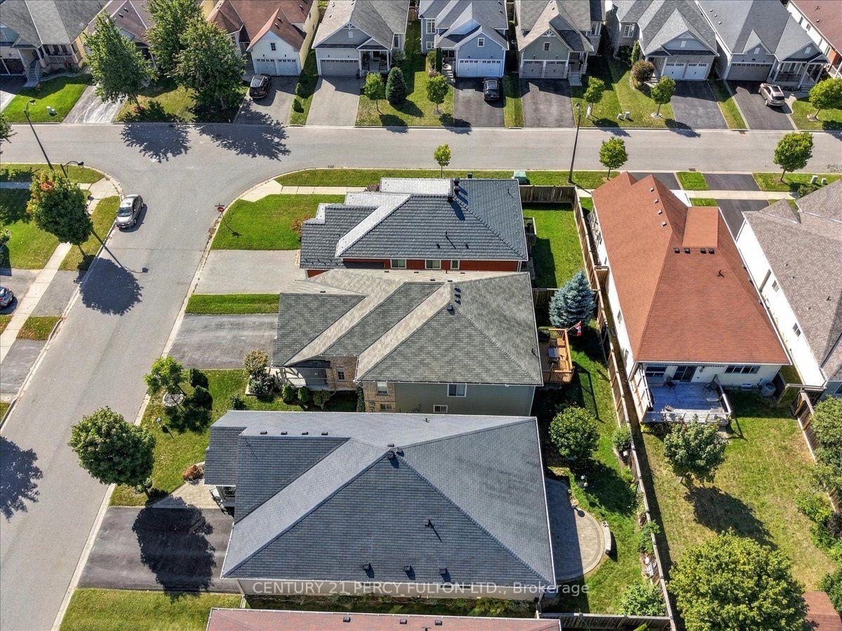 Photo 5 of 111 White Drive, Port Hope — HOMEH
