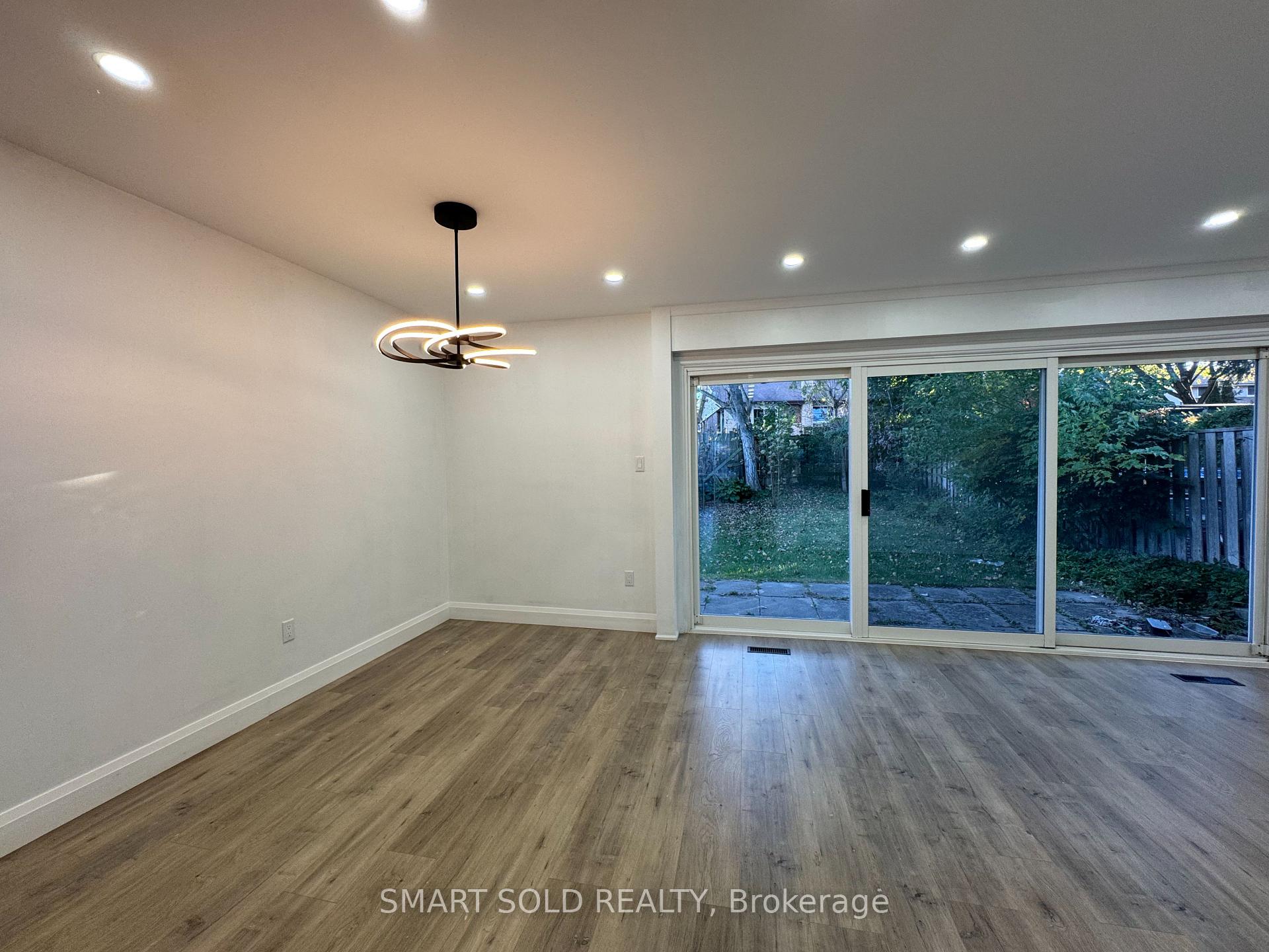 Photo 9 of 4082 Pheasant Run, Mississauga, Erin Mills — HOMEH