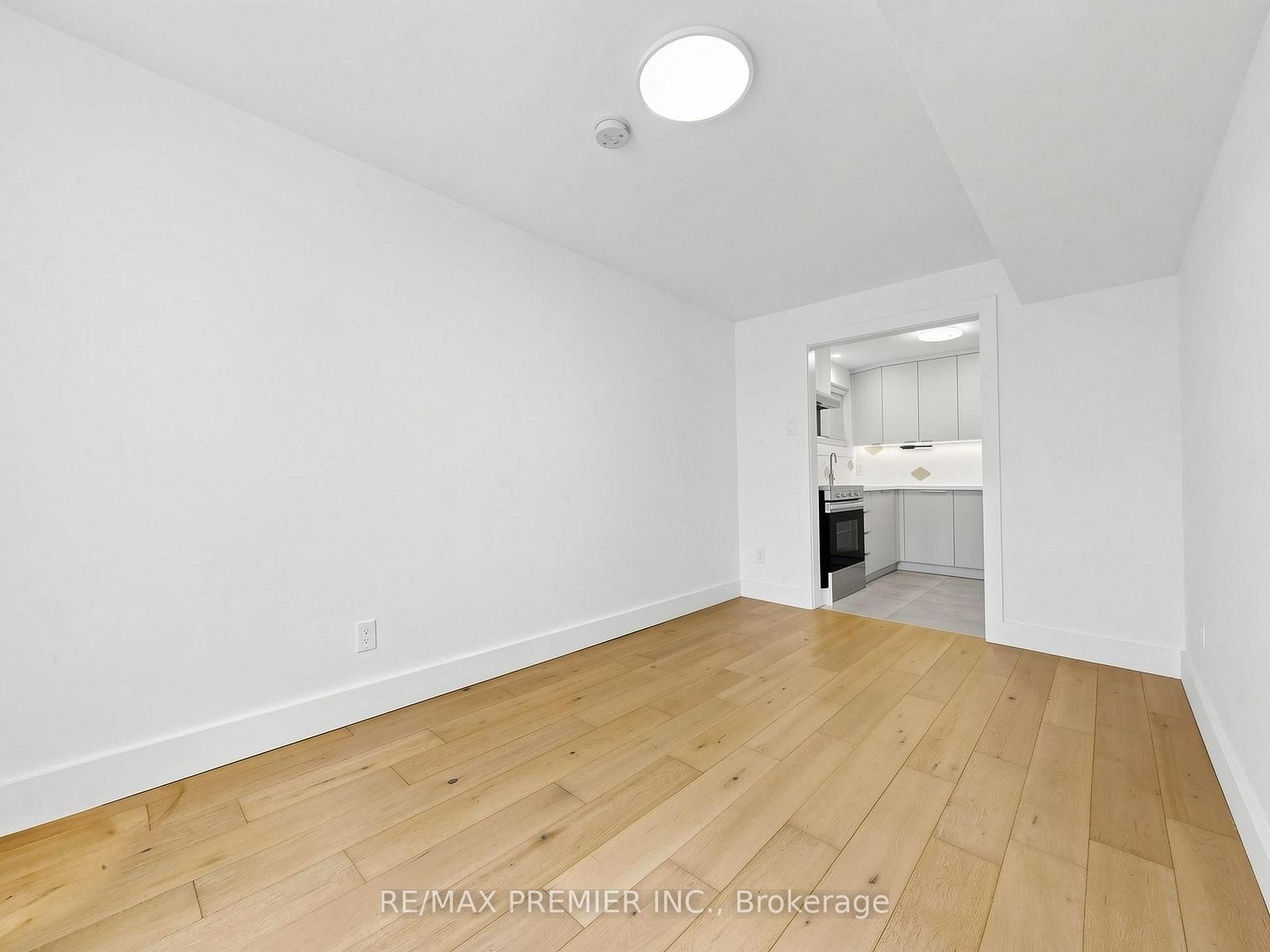 Photo 4 of Unit Basement, 45 Croham Road, North York, Briar Hill-Belgravia — HOMEH