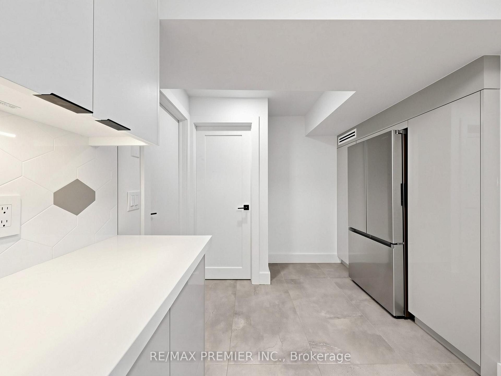 Photo 5 of Unit Basement, 45 Croham Road, North York, Briar Hill-Belgravia — HOMEH