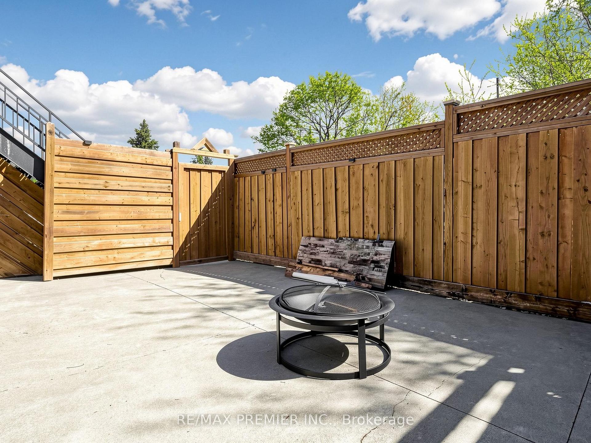 Photo 12 of Unit Basement, 45 Croham Road, North York, Briar Hill-Belgravia — HOMEH