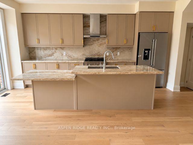 Photo 7 of 49 Schmeltzer Crescent, Richmond Hill, Rural Richmond Hill — HOMEH