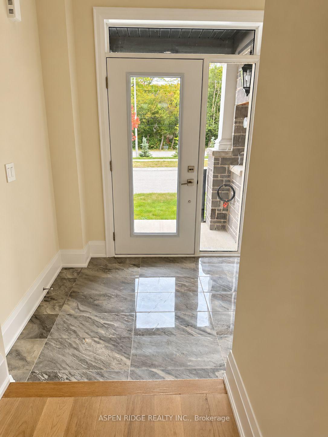 Photo 19 of 47 Schmeltzer Crescent, Richmond Hill, Rural Richmond Hill — HOMEH