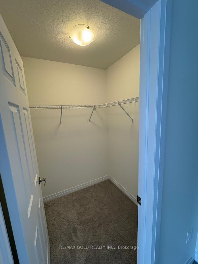 Photo 5 of 19 Lemon Avenue, Thorold, Hurricane/Merrittville — HOMEH